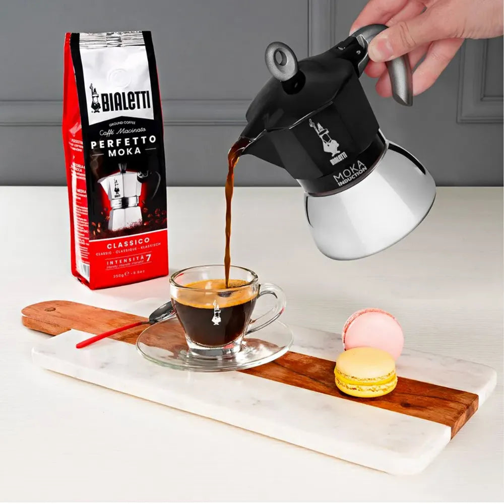 Bialetti Moka Induction Black Pouring Espresso