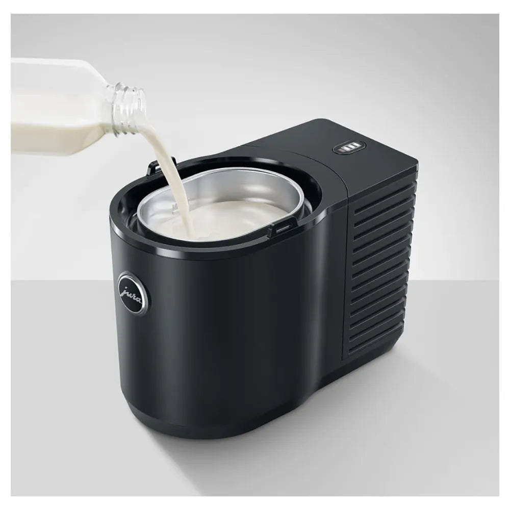 Jura 1 litre milk cooler filling