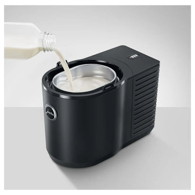 Jura 1 litre milk cooler filling