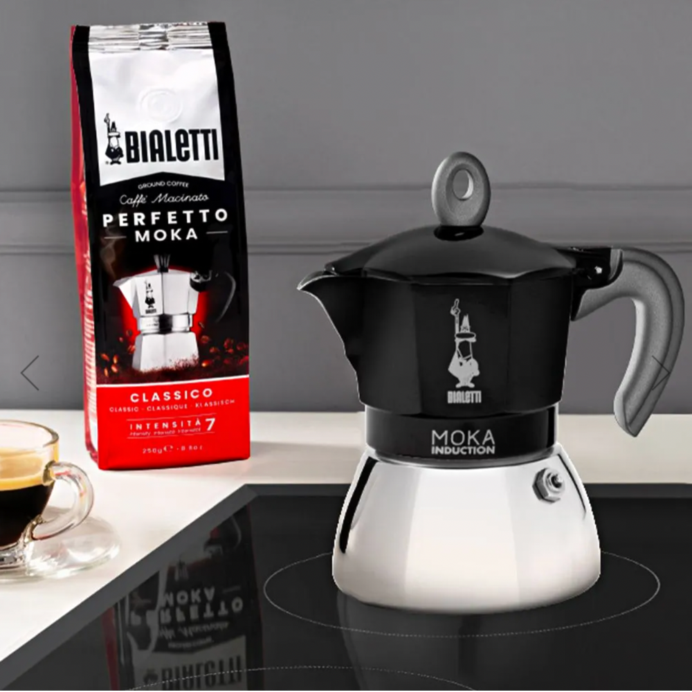 Bialetti Brikka for 4 cups of coffee and induction